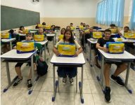 perto-do-fim-do-1°-semestre,-alunos-da-rede-municipal-de-lorena-ainda-nao-receberam-uniformes