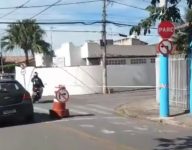 ‘vai-para-onde?’-video-em-rua-de-taubate-onde-todas-as-saidas-sao-proibidas-viraliza-nas-redes-sociais