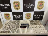 policiais-fazem-campana-e-prendem-homem-com-mais-de-500-porcoes-de-drogas-em-sao-jose-dos-campos,-sp