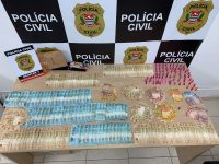 mulher-e-presa-por-trafico-de-drogas-com-mais-de-r$-14-mil-em-pindamonhangaba