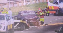 carro-fica-destruido-apos-capotar-na-dutra-em-sao-jose;-via-registra-congestionamento