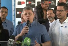 tarcisio-de-freitas-anuncia-investimento-em-saneamento-basico-e-nova-balsa-no-litoral-norte-de-sp