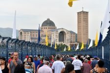 santuario-nacional-de-aparecida-divulga-programacao-do-12-de-outubro,-feriado-da-padroeira-do-brasil;-confira