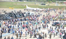 de-esquadrilha-da-fumaca-a-aviao-historico:-veja-quais-sao-as-atracoes-de-evento-de-aviacao-em-taubate