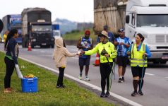 romeira-fica-em-estado-grave-apos-ser-atropelada-na-dutra-em-sao-jose-dos-campos