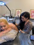 tatuadora-do-interior-de-sp-cria-projeto-para-restaurar-areolas-de-mulheres-com-cancer-de-mama