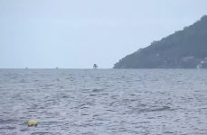 pescador-morre-e-outros-dois-sao-resgatados-apos-12-horas-a-deriva-no-mar-em-ilhabela,-sp