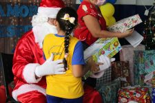 papai-noel-dos-correios:-como-adotar-uma-cartinha-de-natal-no-vale-do-paraiba