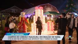 decoracao-de-natal-e-inaugurada-em-campos-do-jordao,-sp