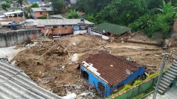 procuradoria-pede-remocao-imediata-de-moradores-e-demolicao-de-casas-em-risco-na-vila-sahy,-em-sao-sebastiao