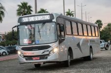 sao-sebastiao-reduz-preco-da-passagem-de-onibus-para-r$-2-e-anuncia-gratuidade-aos-domingos