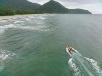 bombeiros-suspendem-buscas-por-turista-que-desapareceu-no-mar-em-ubatuba,-sp