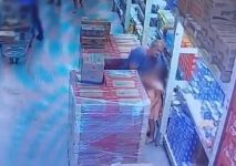 video:-homem-e-preso-por-estupro-de-vulneravel-em-supermercado-de-caraguatatuba,-sp