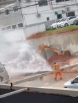 obras-danificam-tubulacao-e-vazamento-afeta-abastecimento-de-agua-em-sao-jose