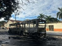 trio-e-preso-suspeito-de-atear-fogo-em-onibus-na-zona-leste-de-sao-jose-dos-campos