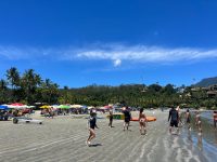 praias-do-litoral-norte-de-sp-ficam-movimentadas-no-1o-dia-do-fim-de-semana-de-carnaval