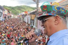 carnaval-no-vale-do-paraiba-e-regiao:-veja-as-principais-atracoes-para-terca-feira-(13)