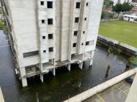 com-agua-parada,-construcao-abandonada-vira-criadouro-do-mosquito-da-dengue-em-taubate