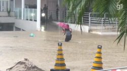 vale,-litoral-e-serra-seguem-em-situacao-de-perigo-para-chuvas-intensas-com-ventos-fortes-e-risco-de-alagamentos;-veja-previsao