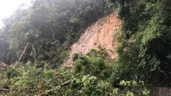 com-previsao-de-mais-chuva,-ubatuba-e-caraguatatuba-tem-alertas-para-risco-de-alagamentos-e-deslizamentos-de-terra